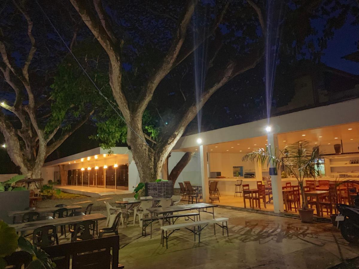 Alesseo Hostel Tiniguiban Zewnętrze zdjęcie